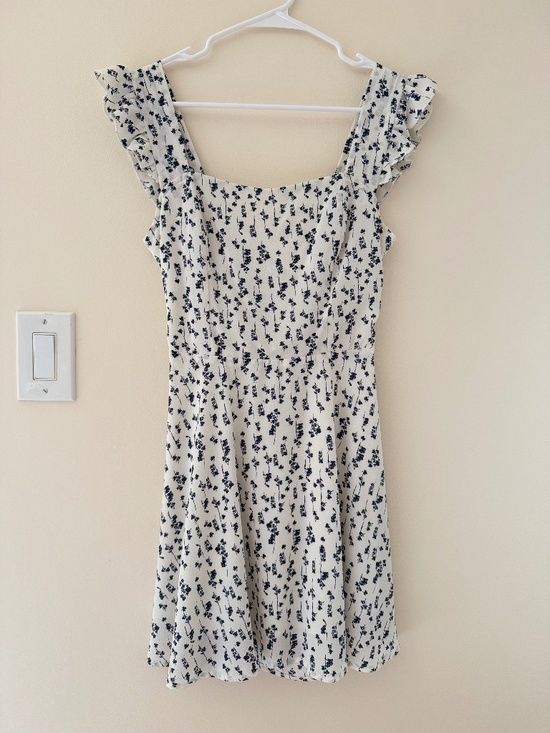 Mono B Dresses & Skirts - Mono B Floral Square Neck Ruffle Sleeveless Mini Dress Bow White Boho Romantic M